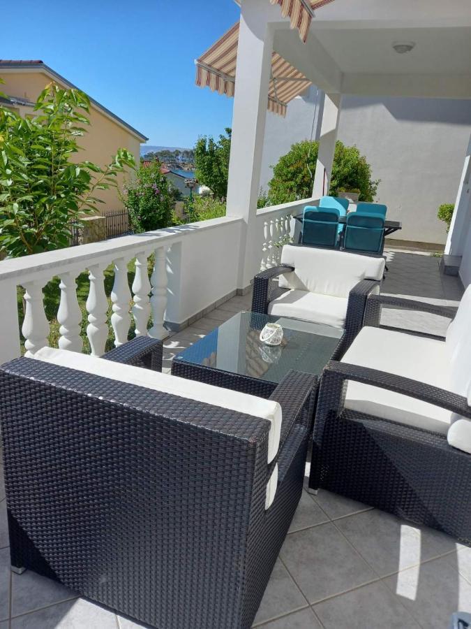 Apartman Katica Banjol Екстер'єр фото