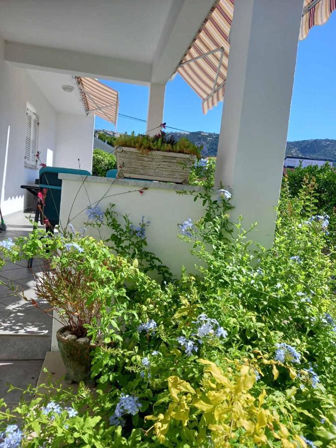 Apartman Katica Banjol Екстер'єр фото