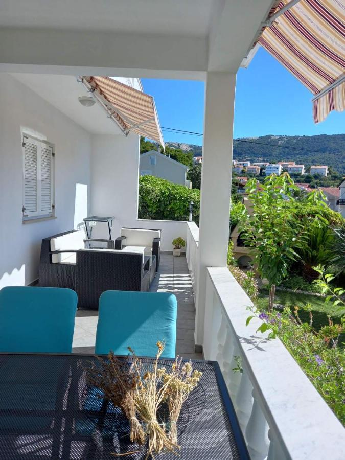 Apartman Katica Banjol Екстер'єр фото