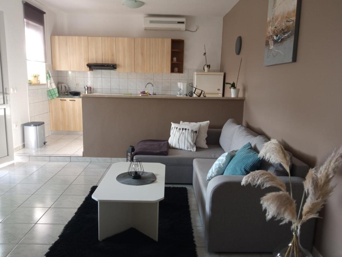 Apartman Katica Banjol Екстер'єр фото