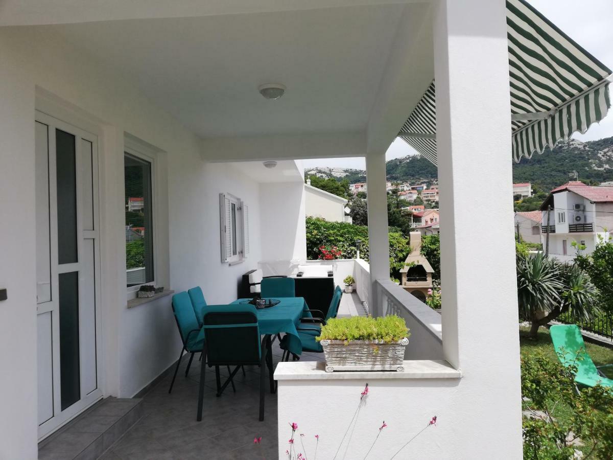 Apartman Katica Banjol Екстер'єр фото