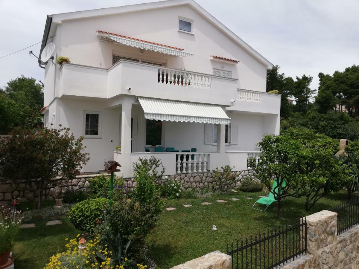 Apartman Katica Banjol Екстер'єр фото