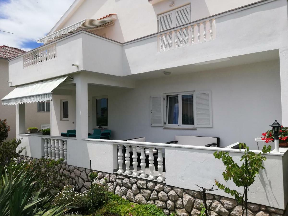 Apartman Katica Banjol Екстер'єр фото